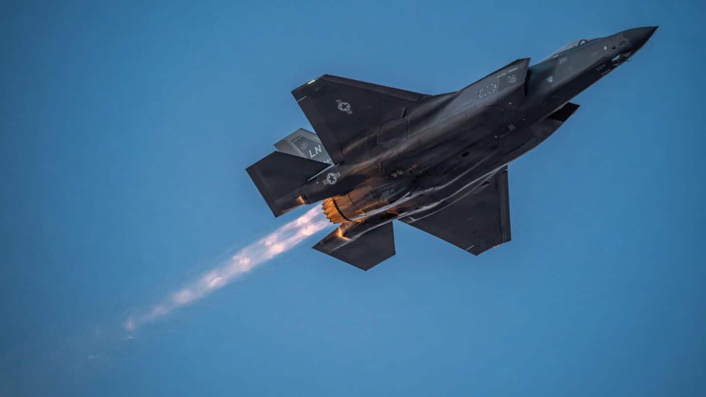 US: Marine Corps F-35B jet crashes in San Diego