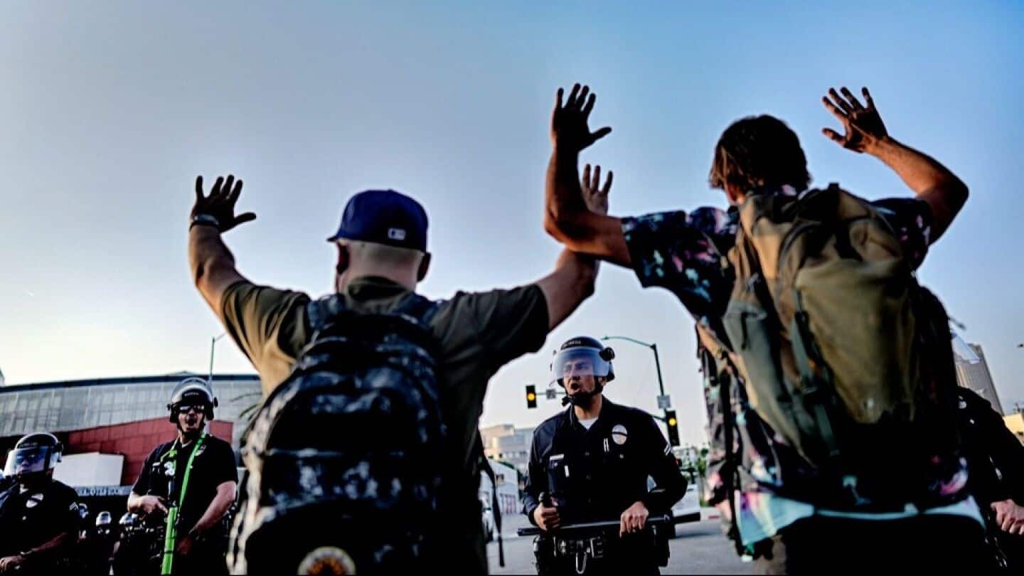 LA mayor imposes partial curfew after looting and vandalism LA mayor imposes partial curfew after looting and vandalism