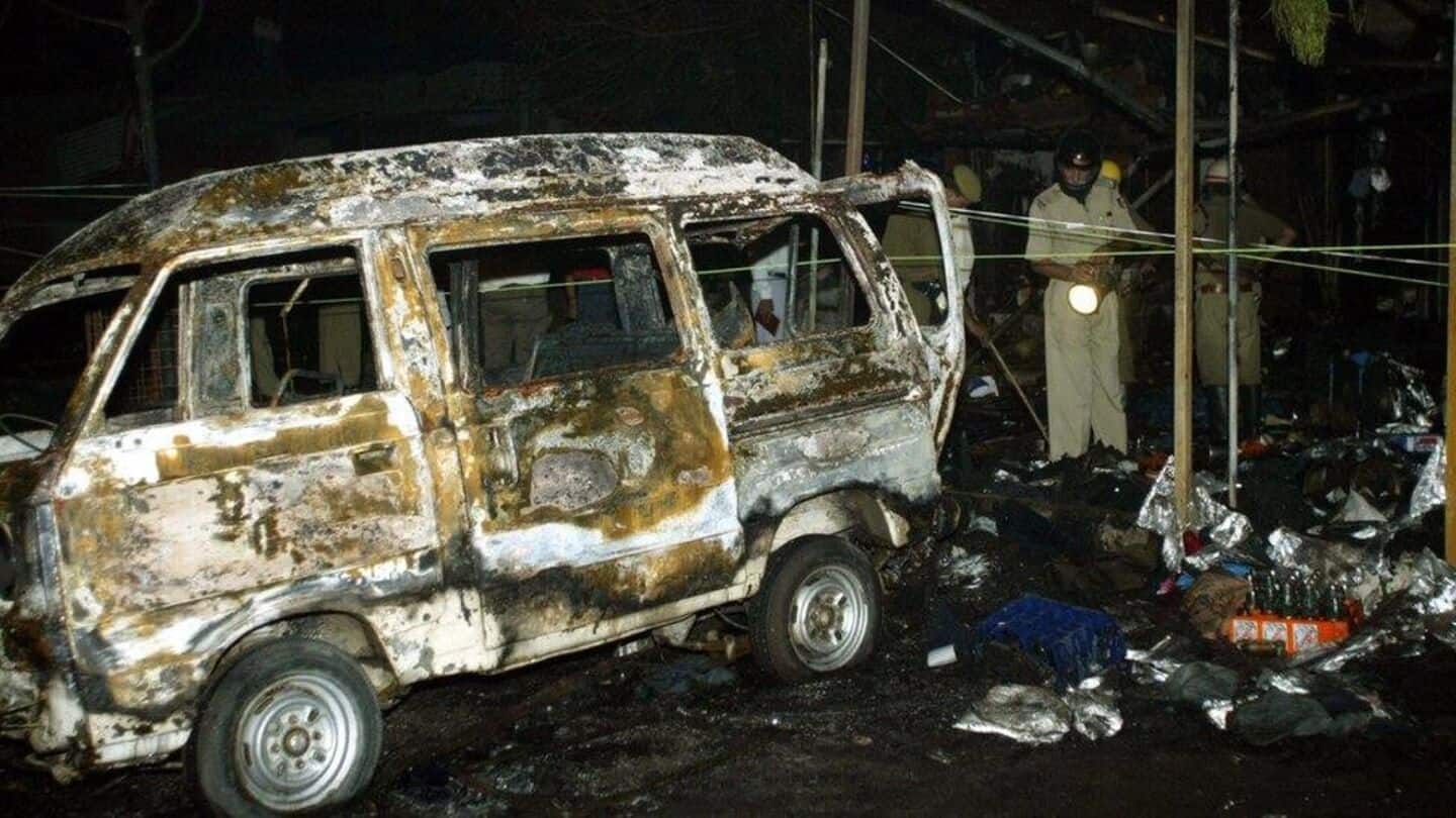 Delhi blast: CCTV captures panic-stricken people running for safety