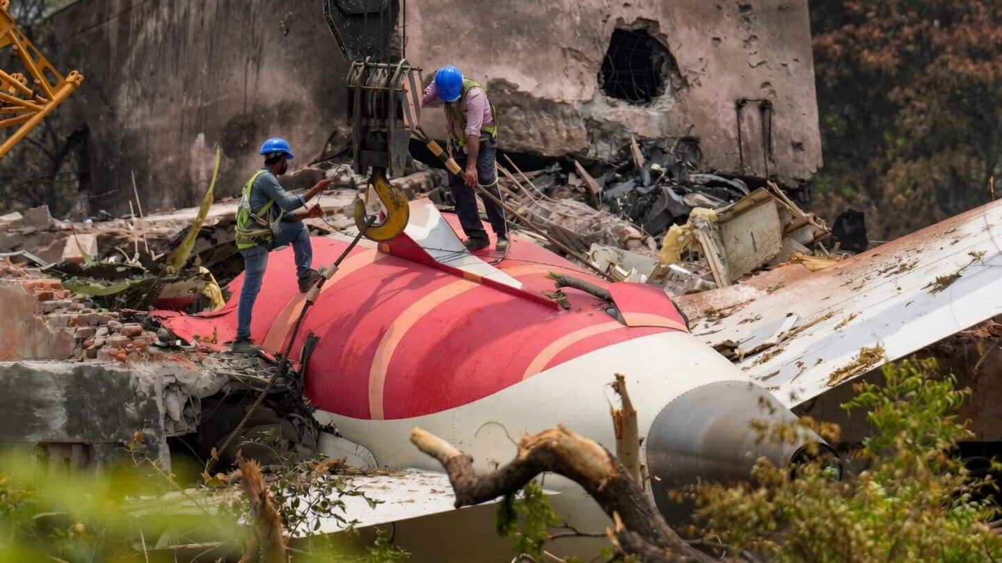AI-171 crash victims' families demand black box data release