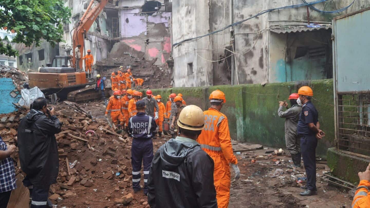 Maharashtra: 6 dead, several feared trapped as Bhiwandi building collapses