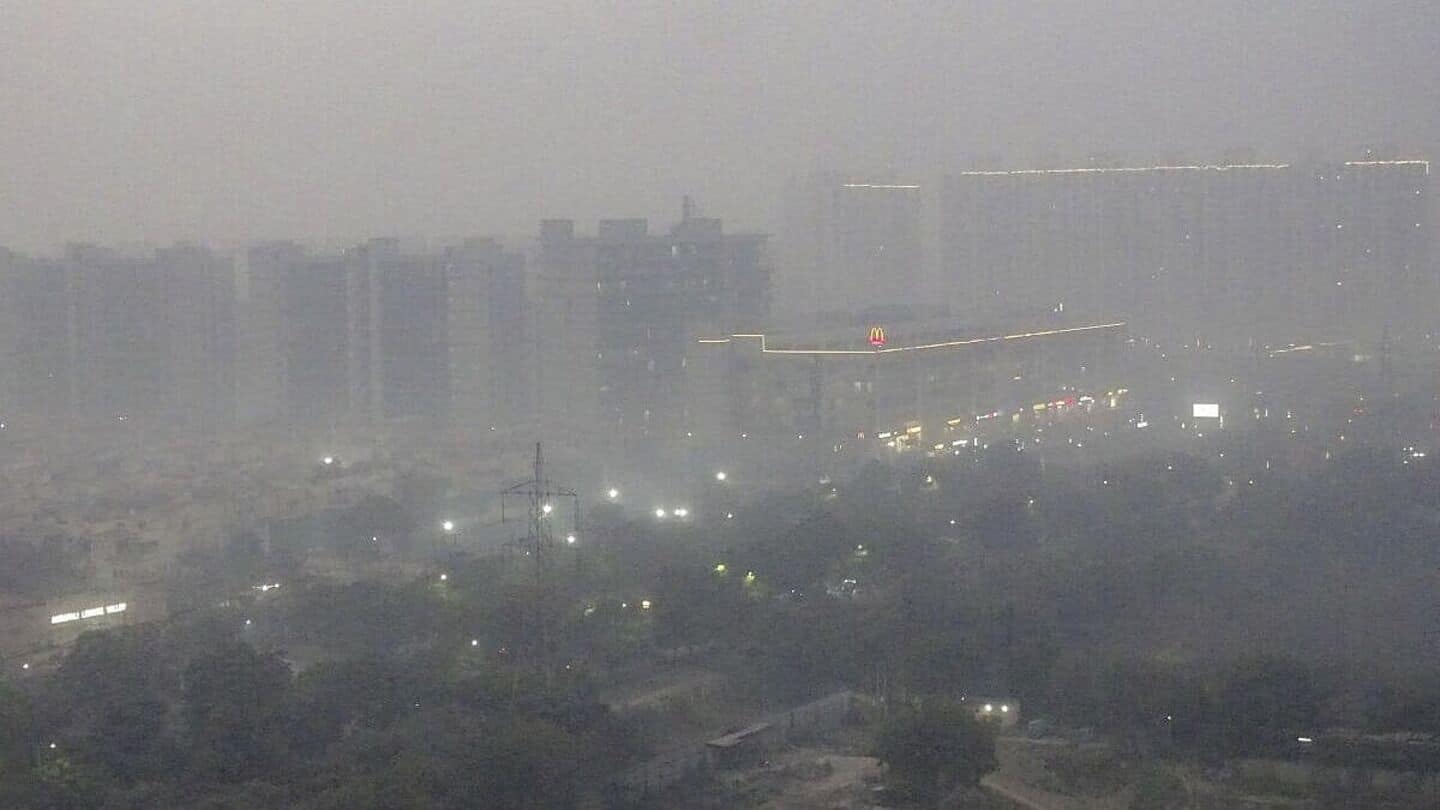 Delhi's air quality slips into 'severe' category, AQI crosses 400