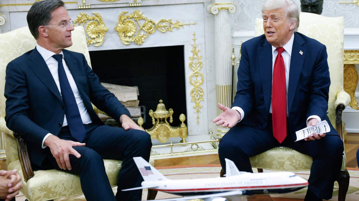 'Accept peace deal or face 100% tariffs': Trump warns Russia 'Accept peace deal or face 100% tariffs': Trump warns Russia