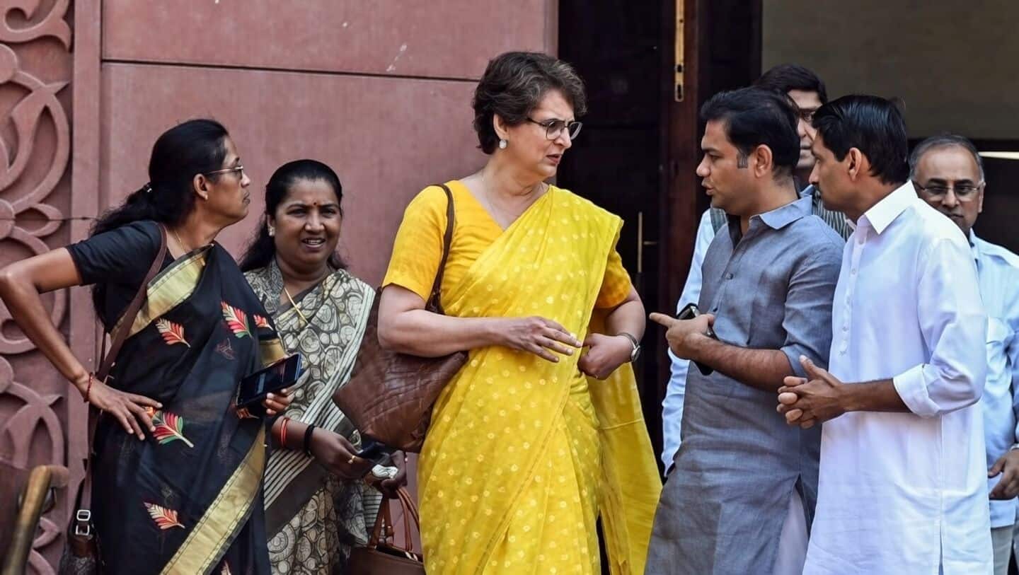 Priyanka Gandhi challenges government to reintroduce original women's reservation bill