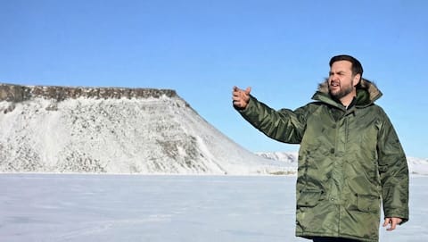 US quietly negotiates 3 new military bases in Greenland: Report