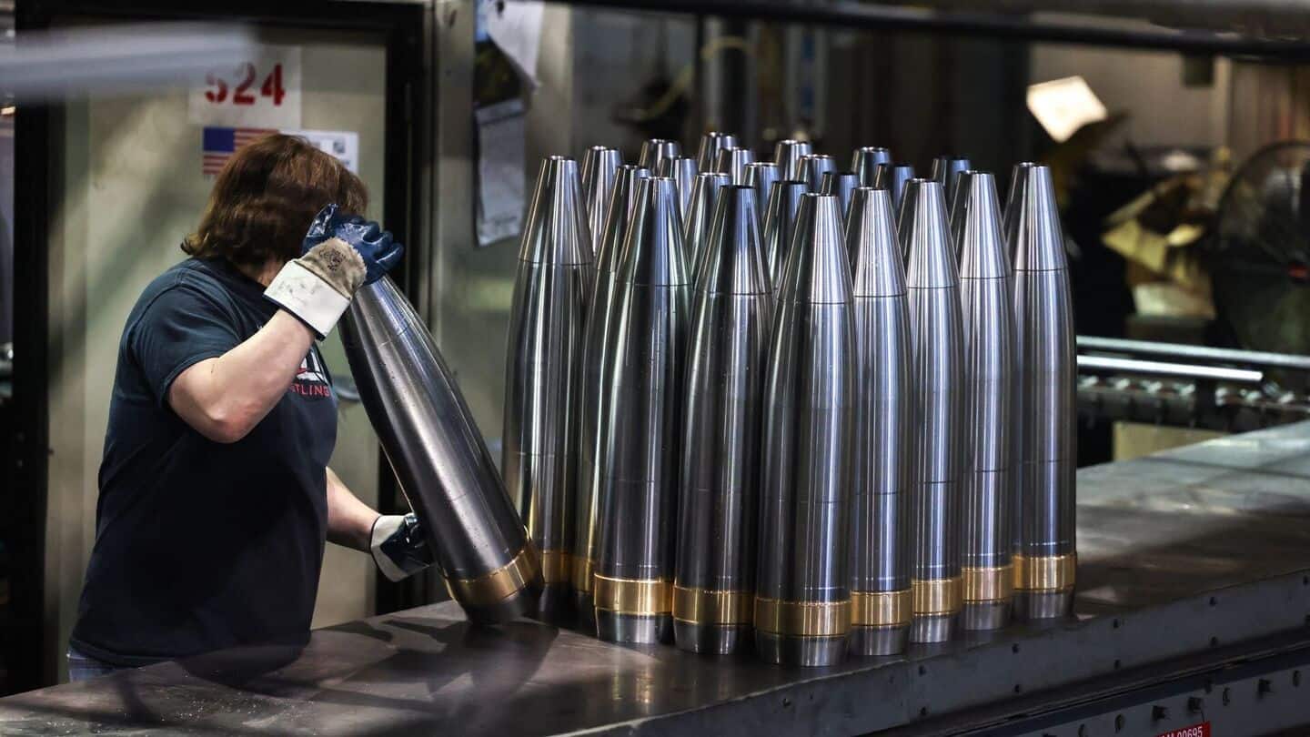 US pauses weapons shipments to Ukraine due to declining stockpiles