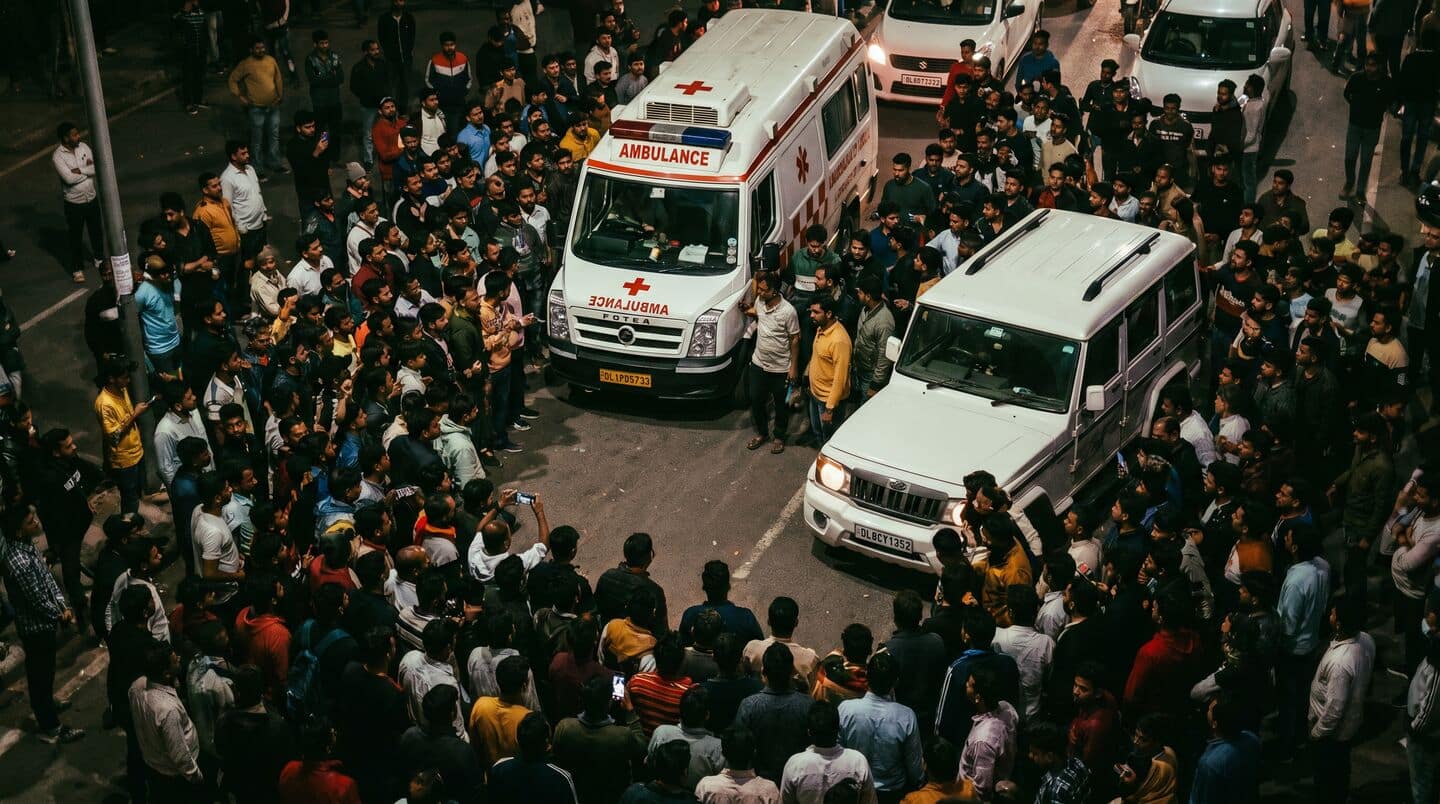 Pune 3-year-old's rape-murder: Protesters block Mumbai-Bengaluru highway