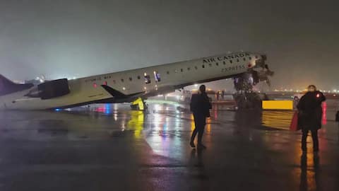 'Stop, stop, stop!': ATC's desperate warning before LaGuardia crash