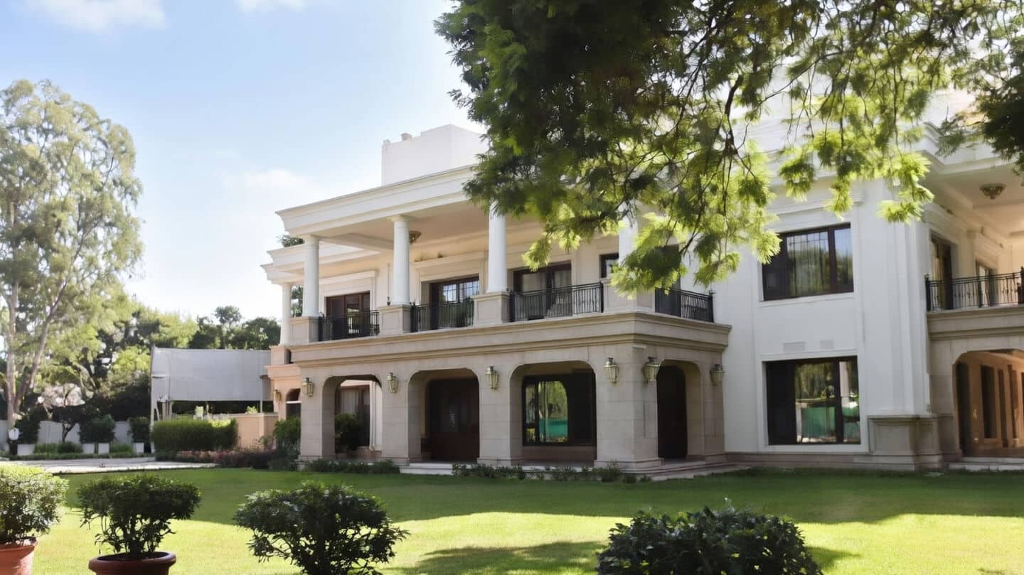 CAG flags 342% cost explosion in Kejriwal's 'Sheesh Mahal' renovation