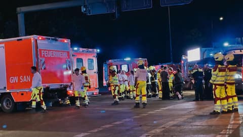 Berlin Gay Pride parade: Car plows into crowd, 1 dead