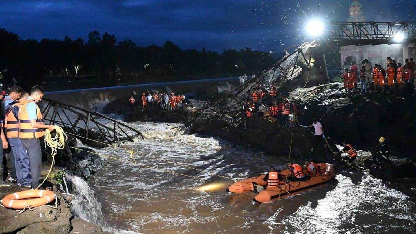 What caused Pune bridge collapse, killing 4 What caused Pune bridge collapse, killing 4