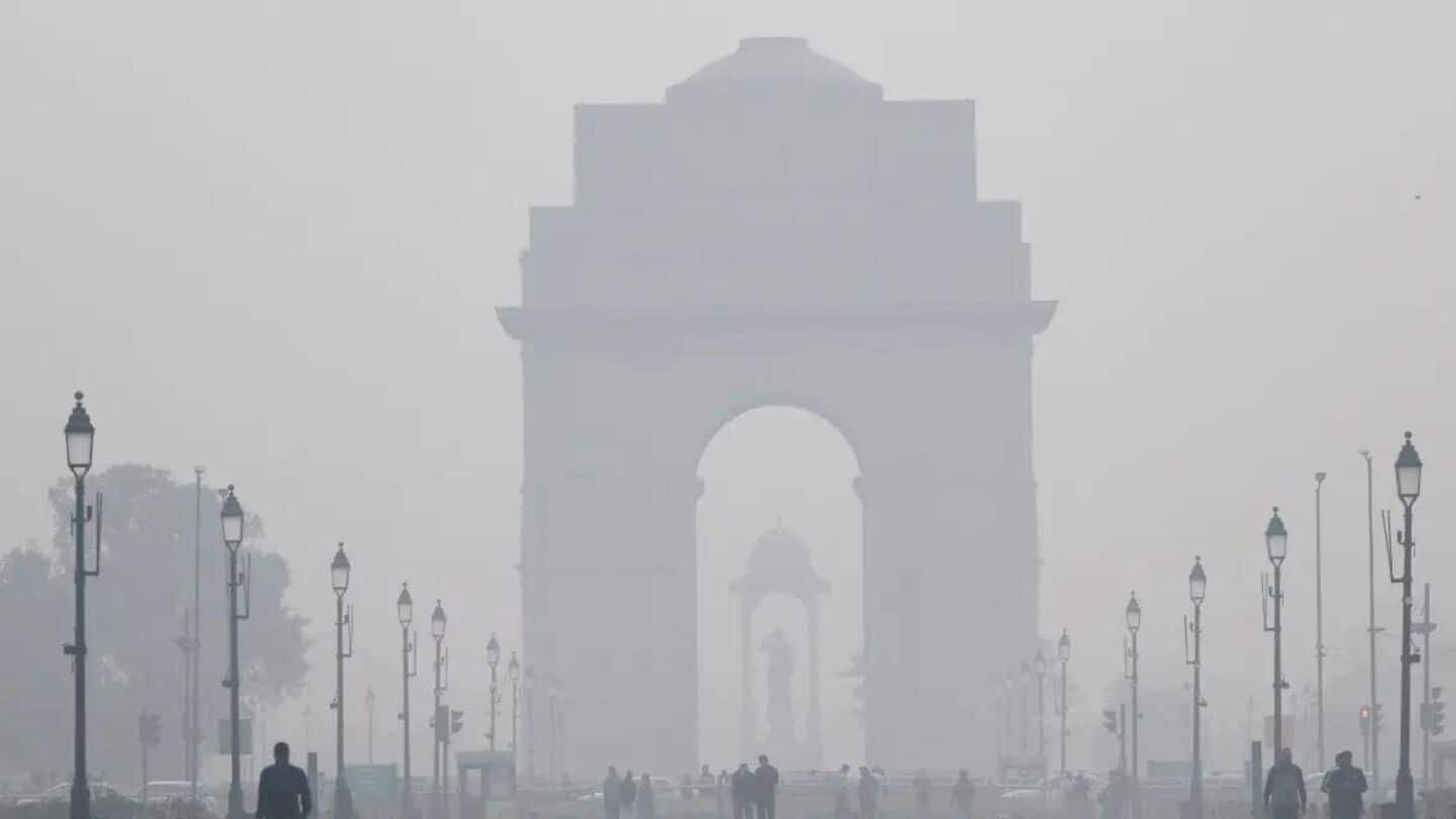 Delhi gasps for breath as air quality turns 'severe'