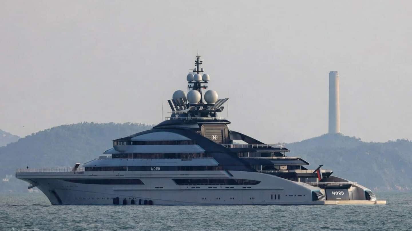 Sanctioned Russian oligarch's $500M superyacht slips through blockaded Hormuz