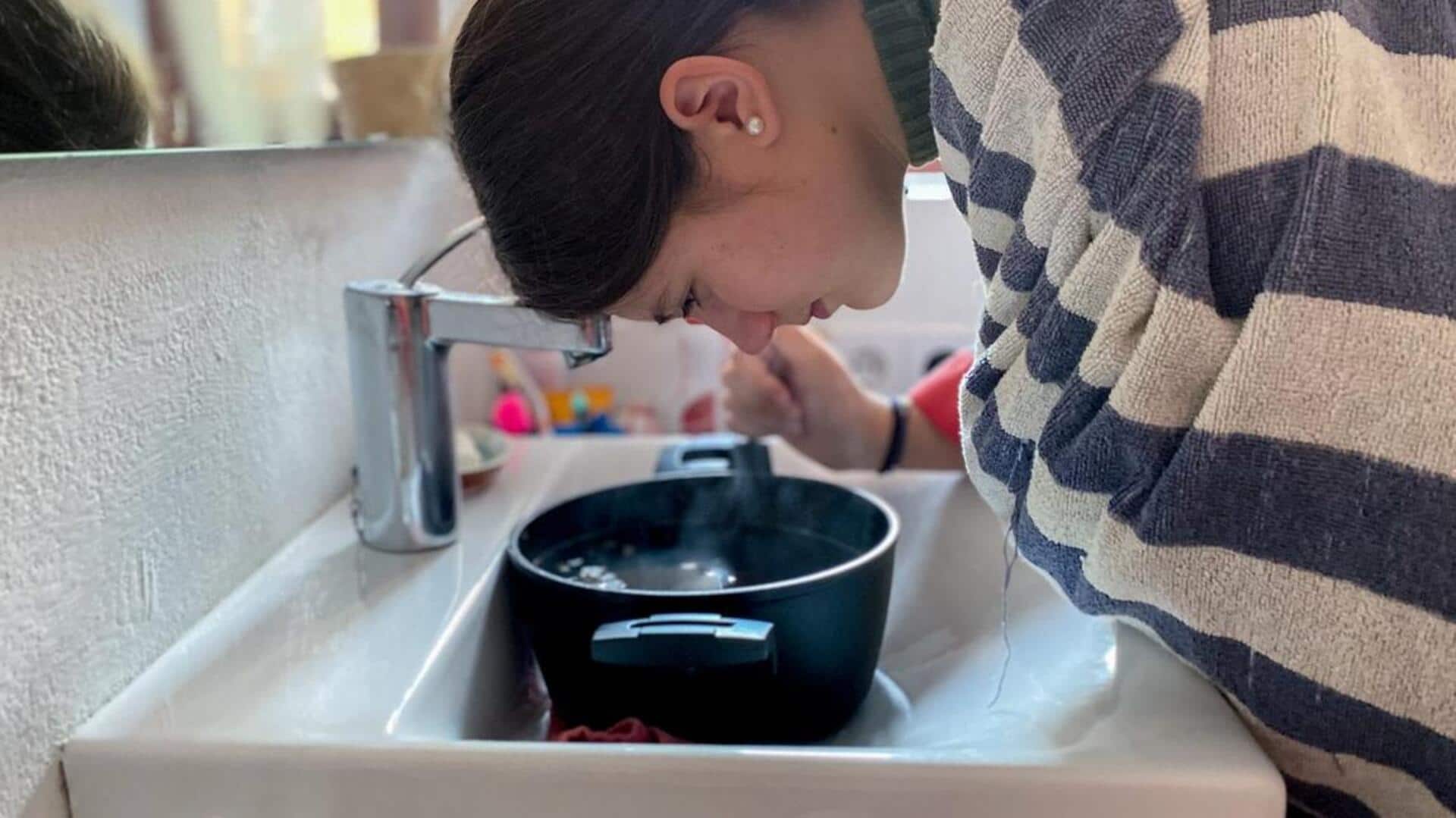 How turmeric steam helps decongest sinuses