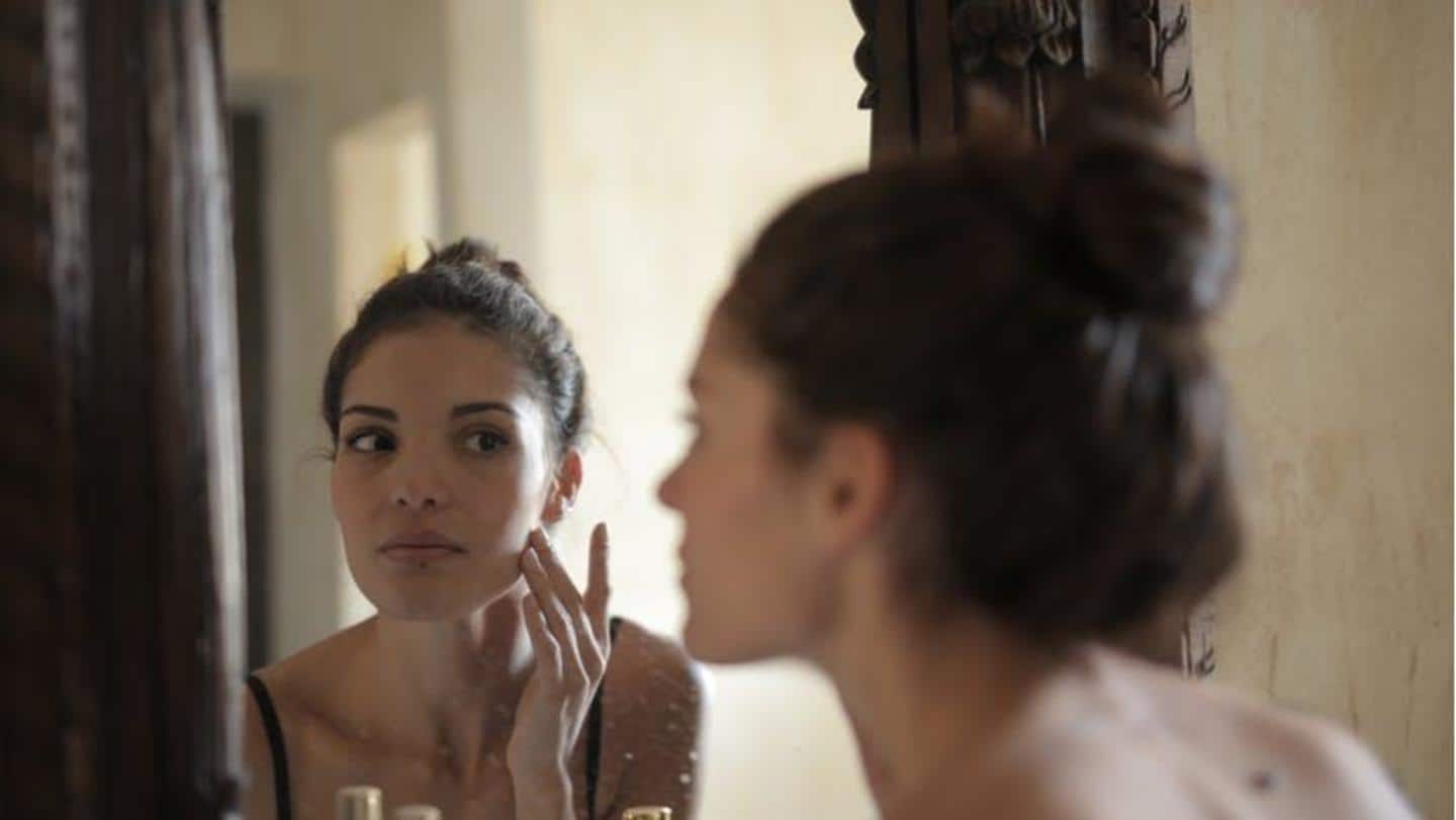 How to minimize skin pores