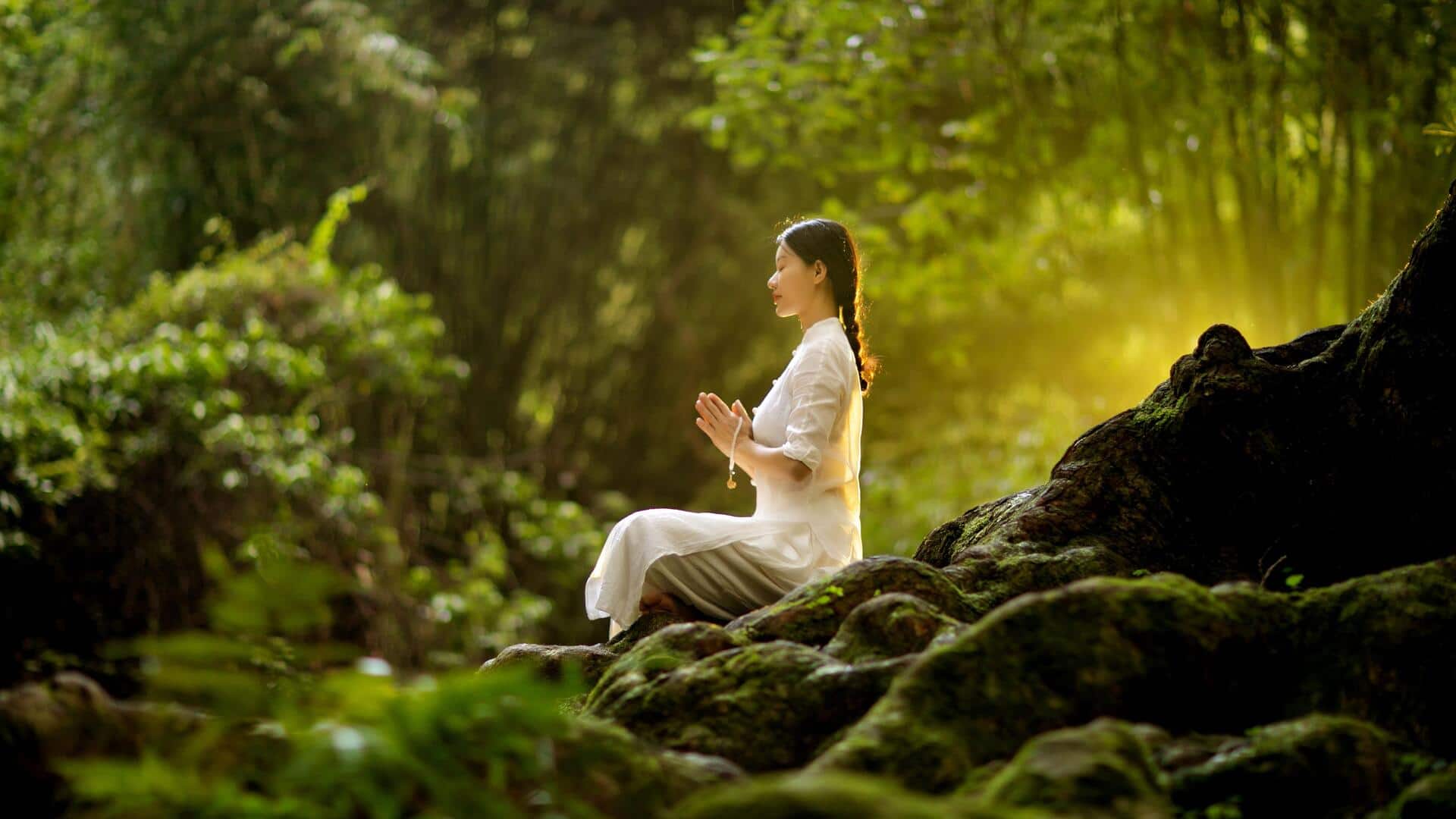 5 easy visualization exercises to instantly calm your mind