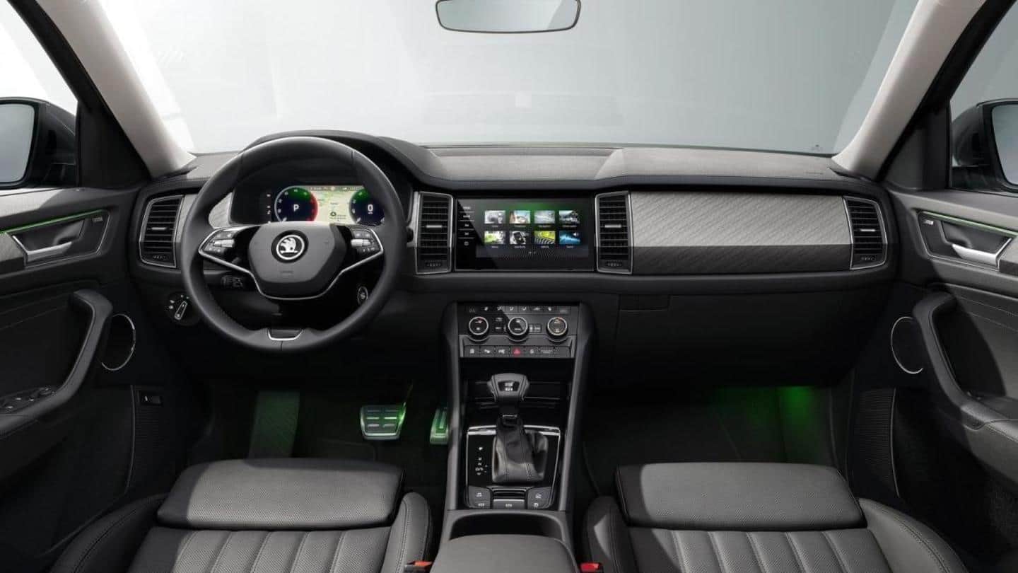 It offers a 10-speaker sound system and 2-spoke steering wheel It offers a 10-speaker sound system and 2-spoke steering wheel