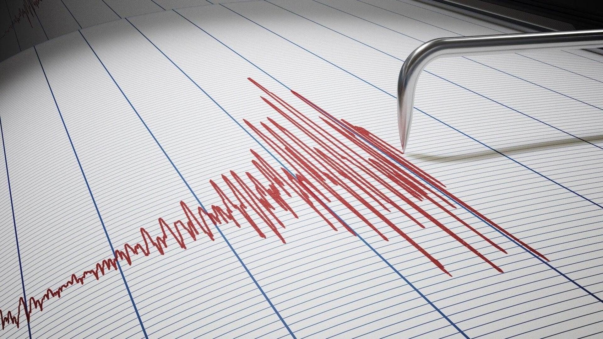 Strong earthquakes hit Russia's Pacific coast, tsunami warning issued