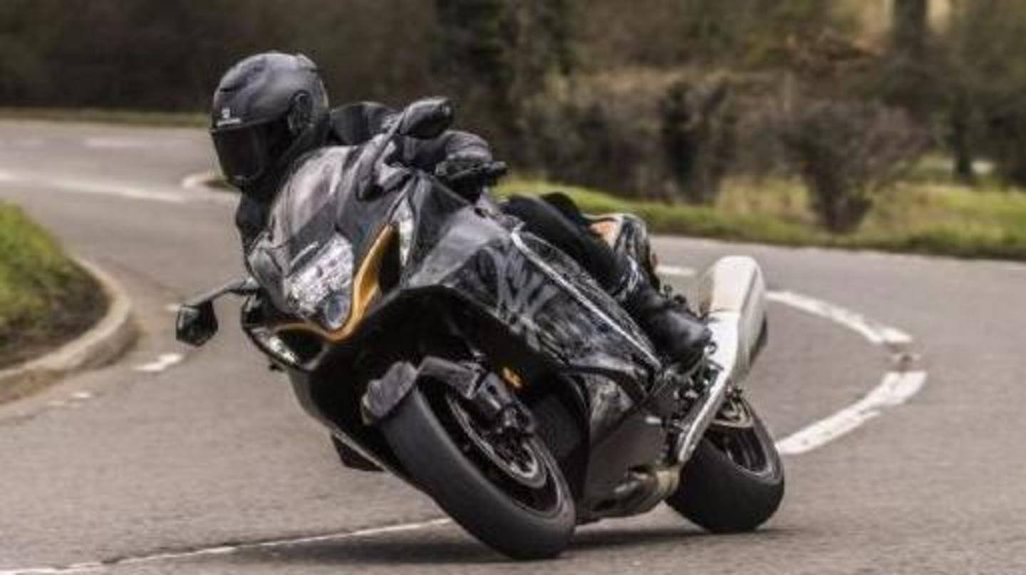 It has inverted telescopic front forks It has inverted telescopic front forks