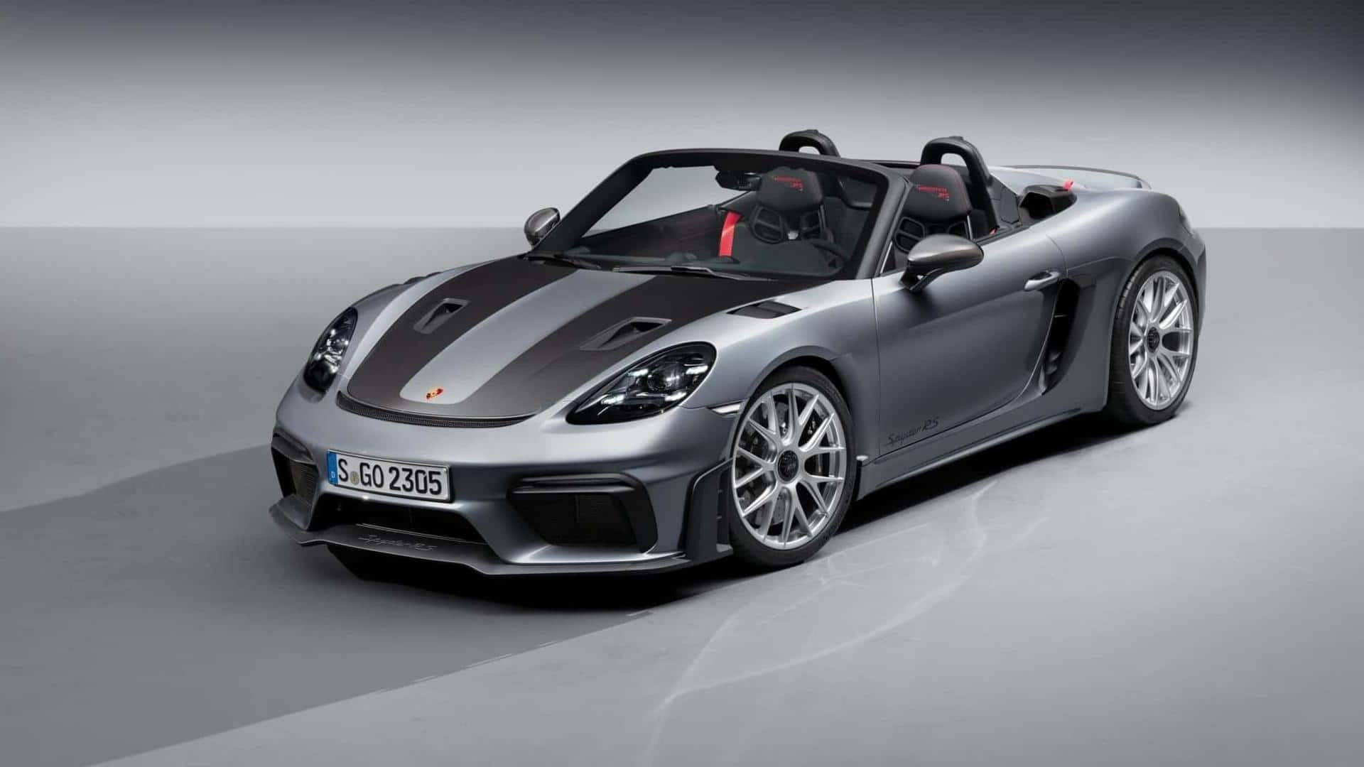 Porsche 718 Spyder RS: Top features of the roadster explained 