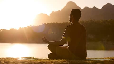 Meditating for 2 minutes can alter your brain: Study