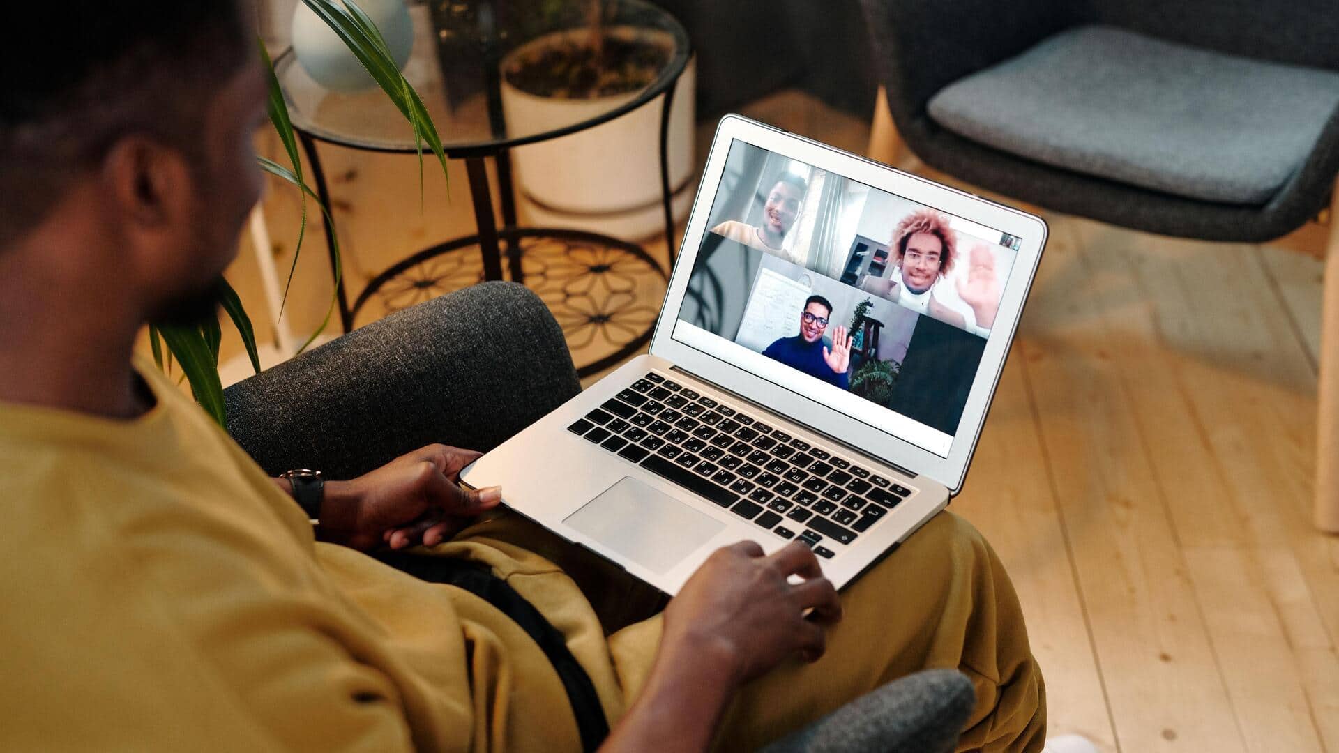 How to make connections at virtual conferences