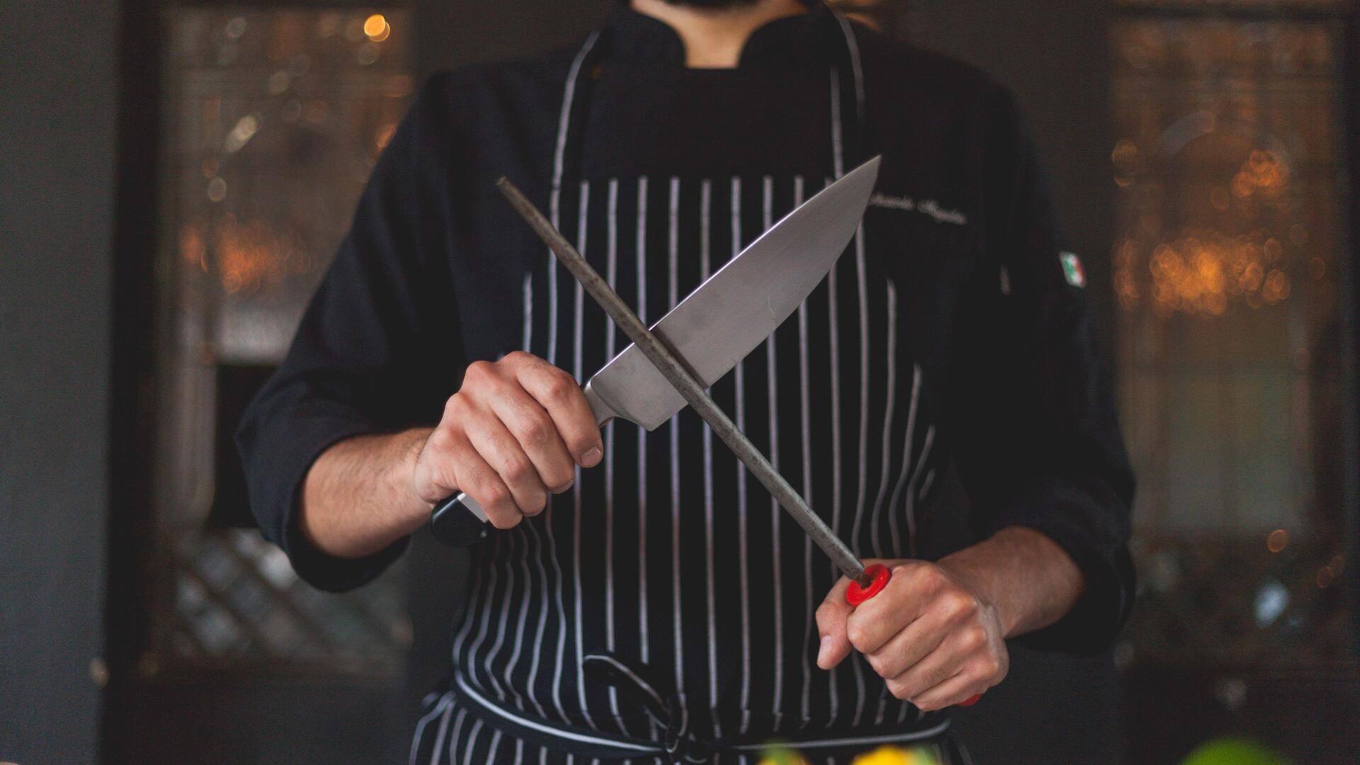 How to sharpen kitchen knives at home