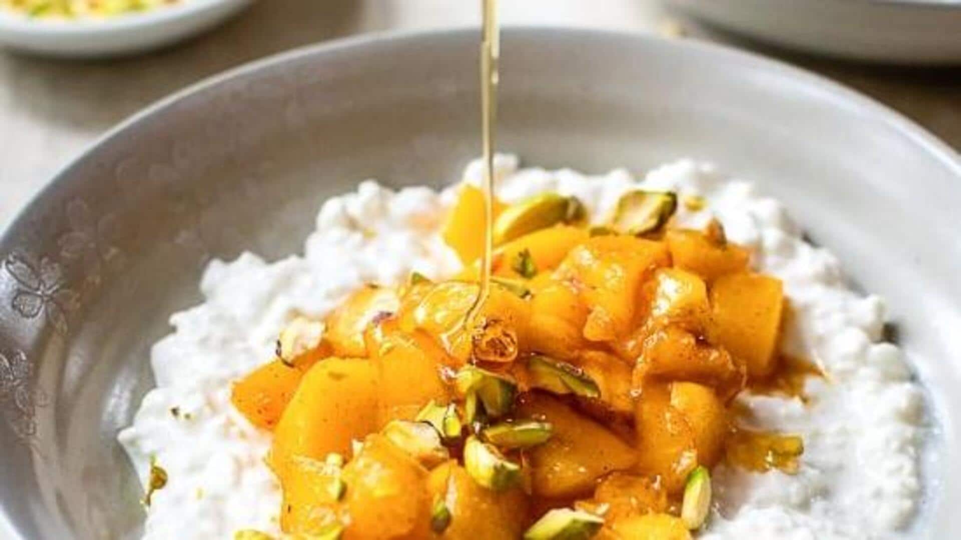 How to make delicious cottage cheese and honey bowls How to make delicious cottage cheese and honey bowls