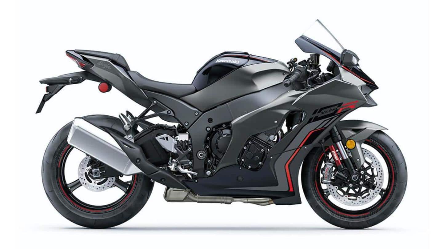 There are disc brakes on both the wheels There are disc brakes on both the wheels