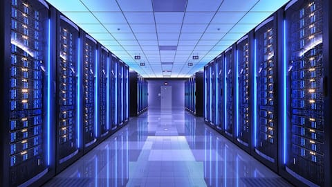 Data center constructions to face mounting delays through 2027