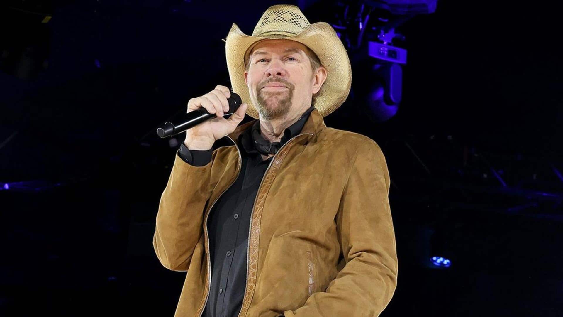 Country singer Toby Keith (62) dies after battling stomach cancer