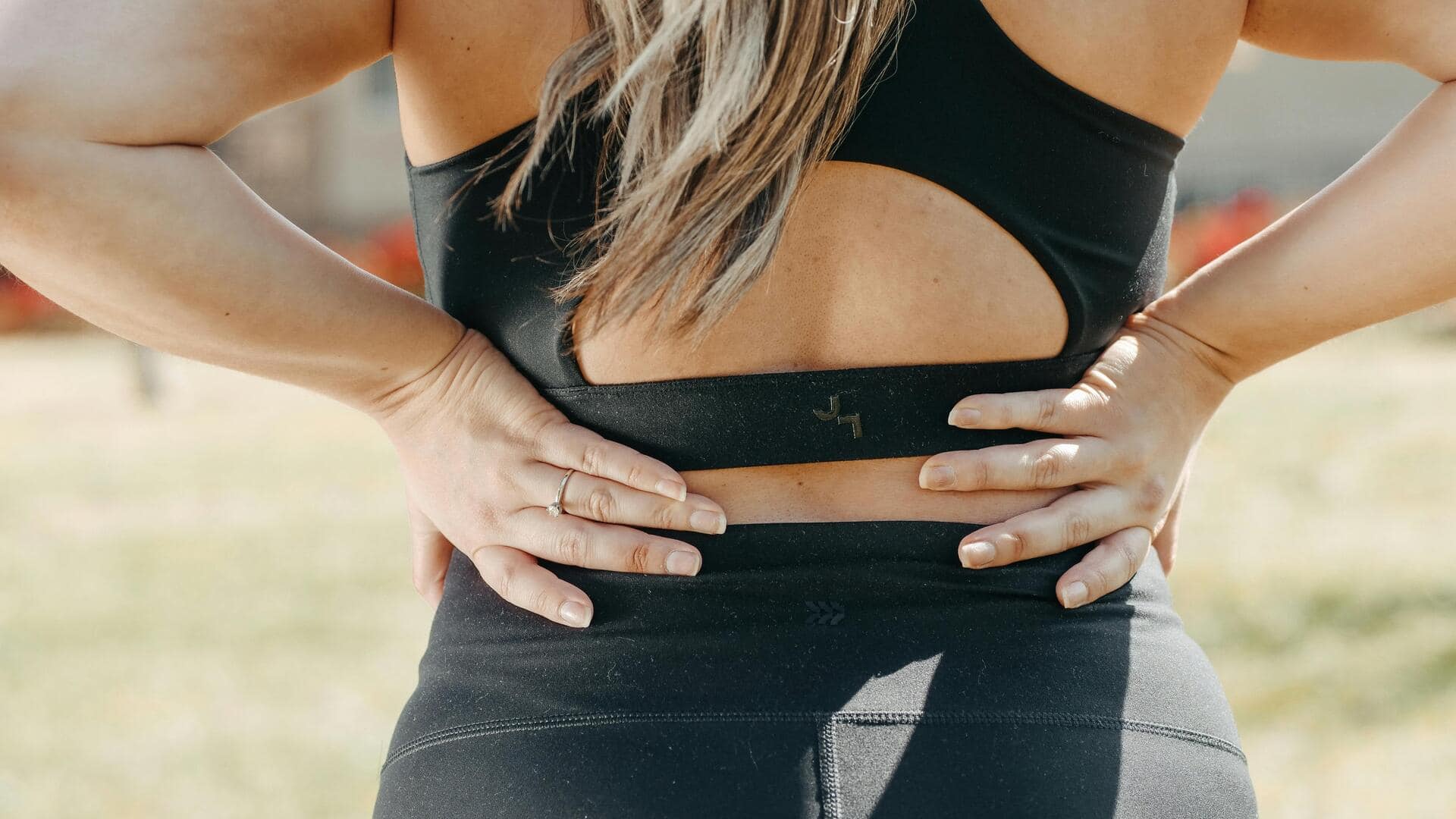 5 simple stretches to relieve lower back pain