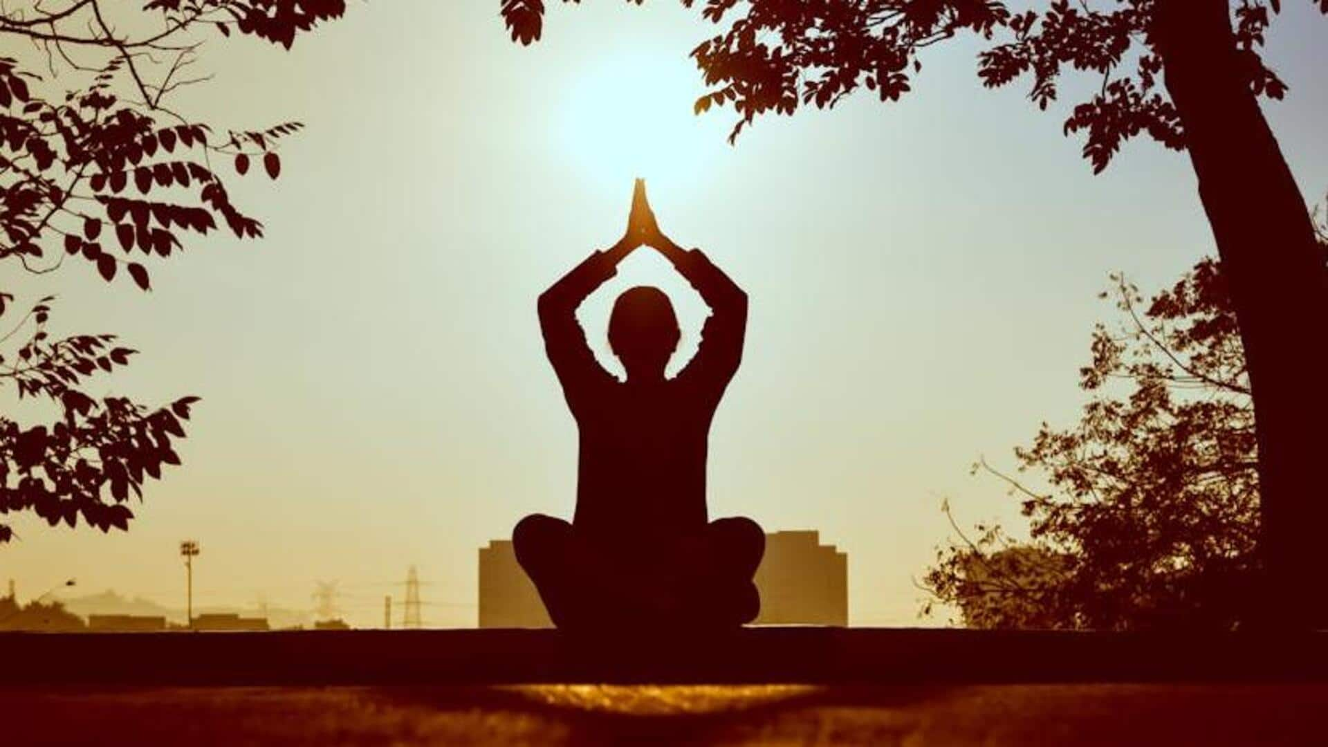 Strengthening solar plexus with five yoga poses