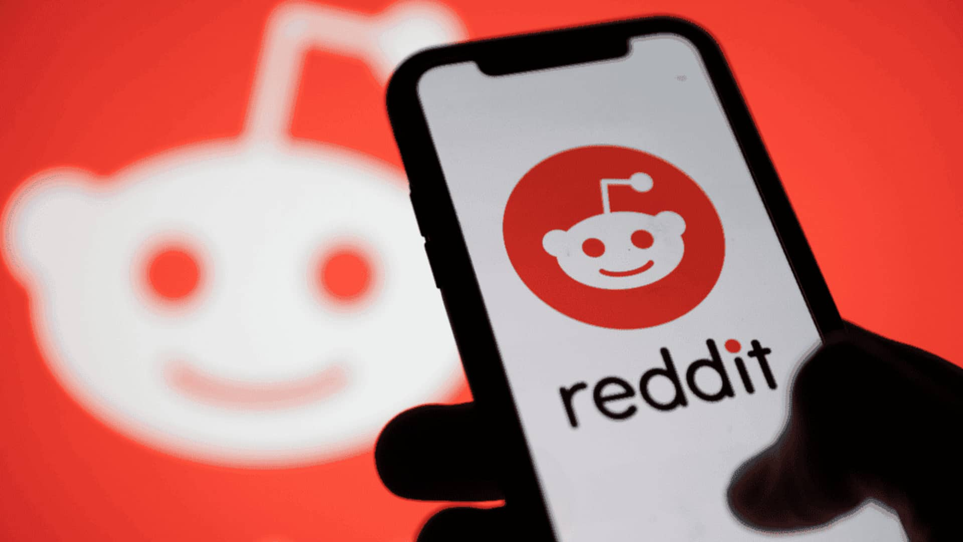 Why Reddit won't allow search engines to index its content