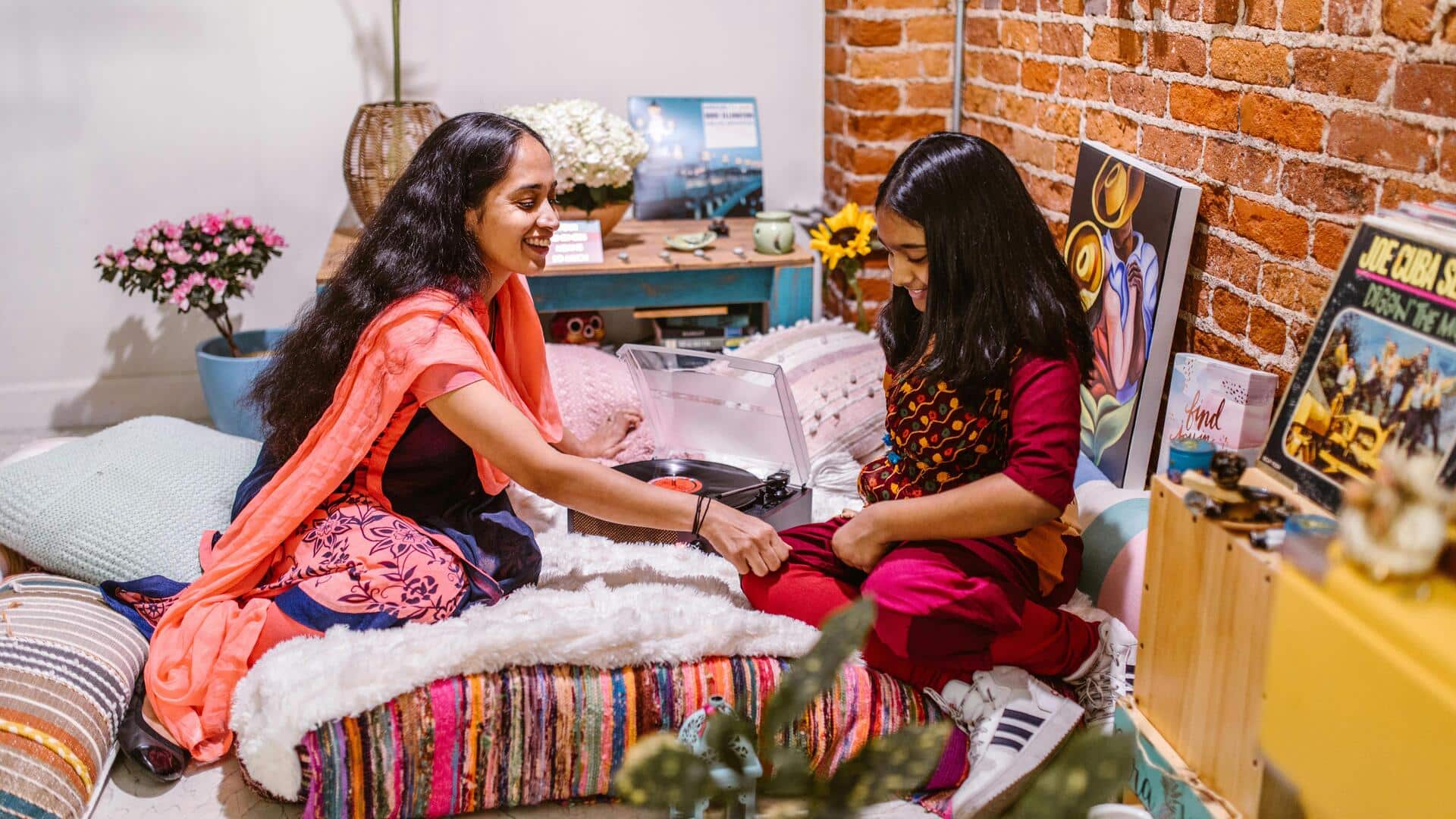 Boost your child's imagination with storytelling prompts Boost your child's imagination with storytelling prompts