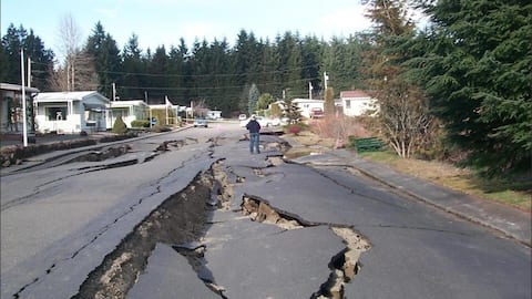 6.2-magnitude earthquake strikes off Oregon coast in US
