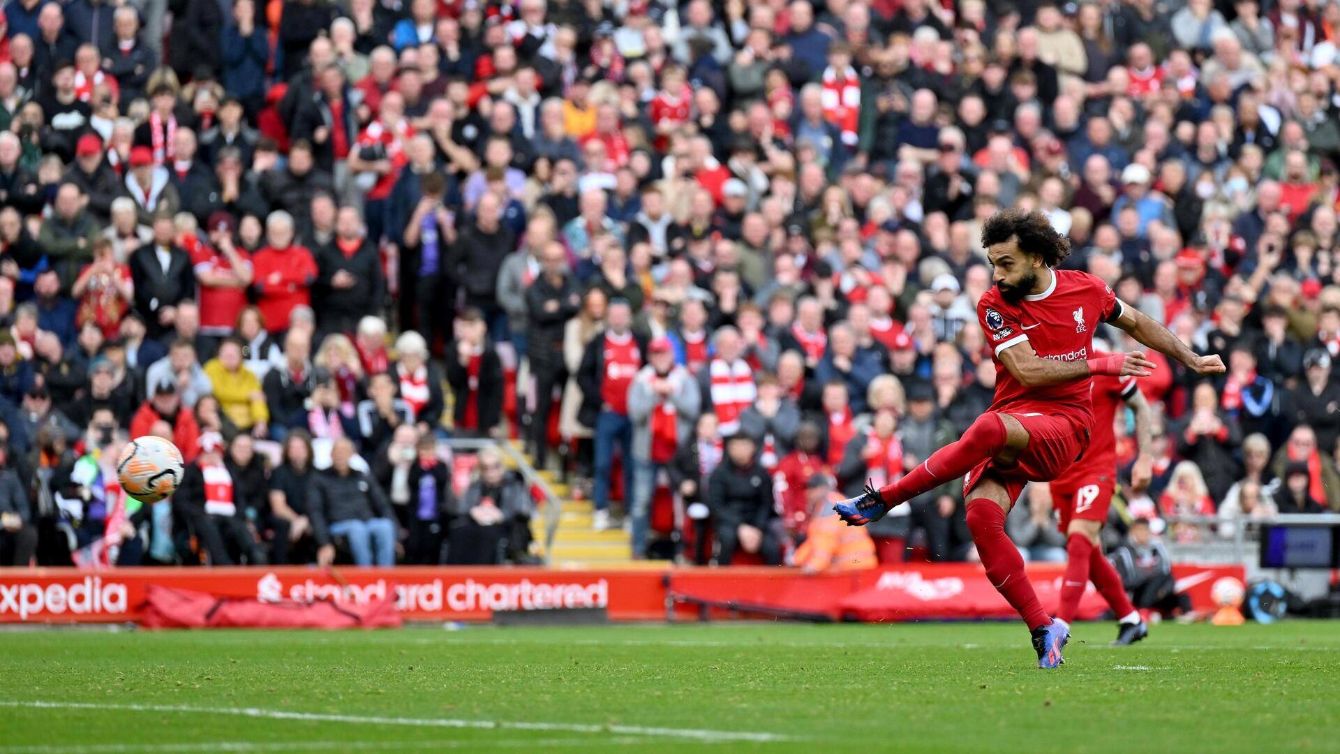 Mohamed Salah helps Liverpool beat Everton 2-0: Key stats