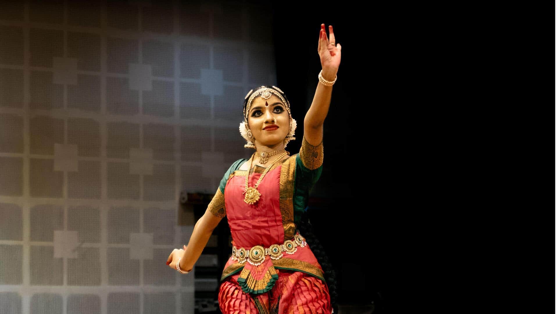 A simple guide to 5 Indian classical dance mudras