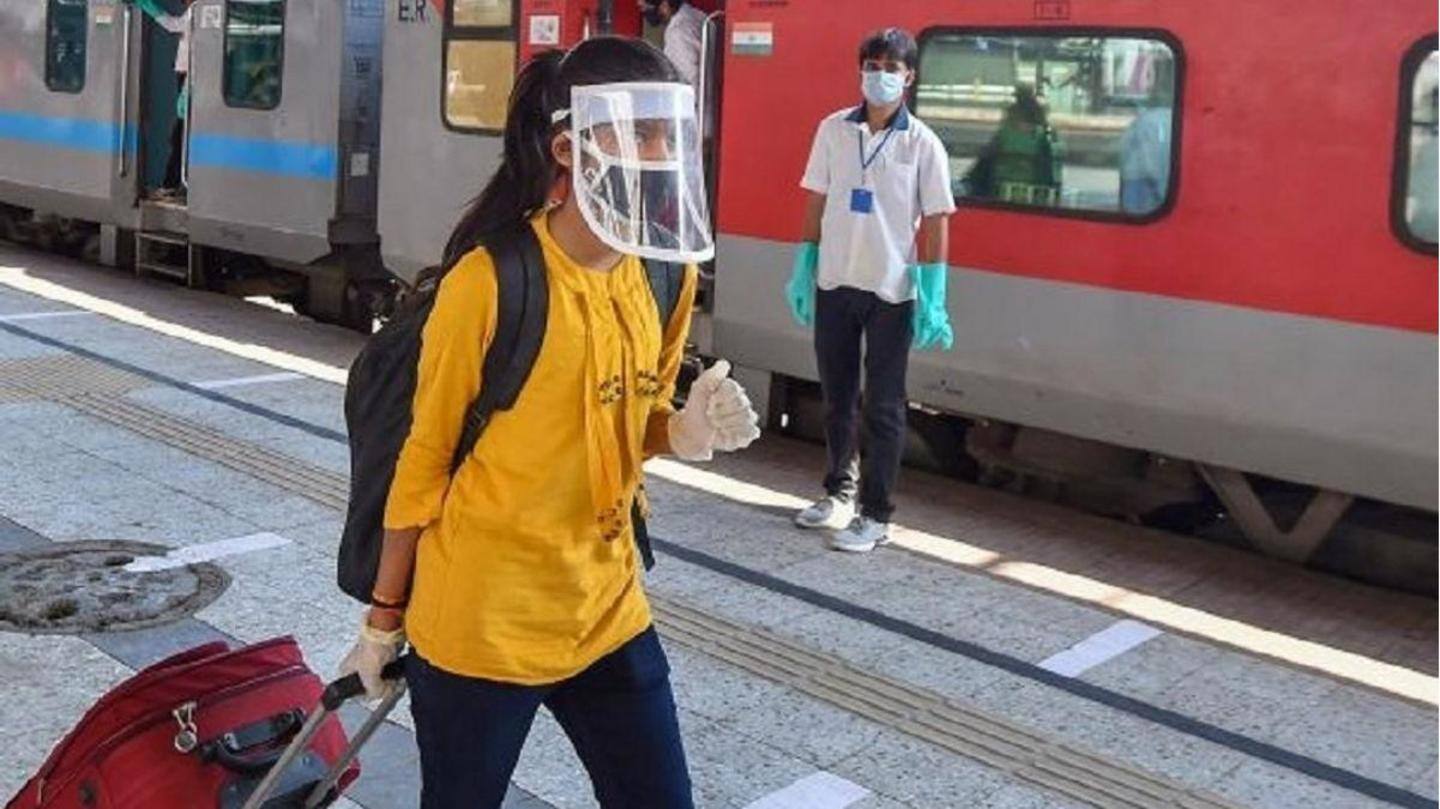 Trains/metros restricted to select groups Trains/metros restricted to select groups