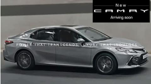 2022 Toyota Camry Hybrid (facelift) teased in India; launch imminent