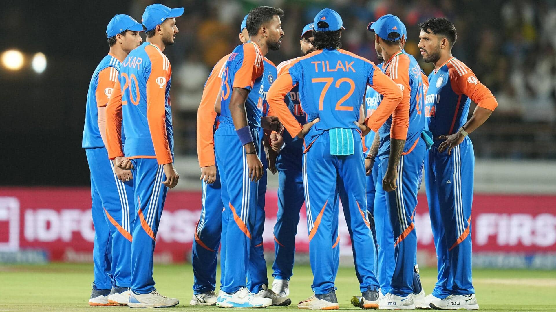 Rajkot T20I: India restrict England to 171/9; Chakravarthy takes five