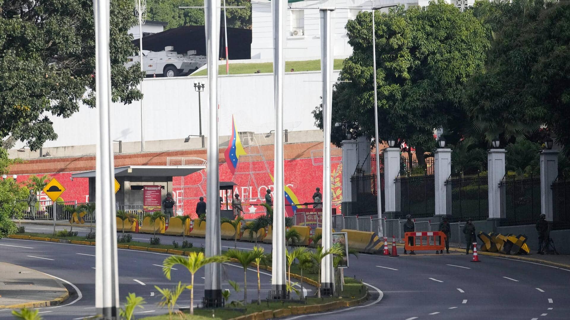 Shots fired near Venezuela's presidential palace 