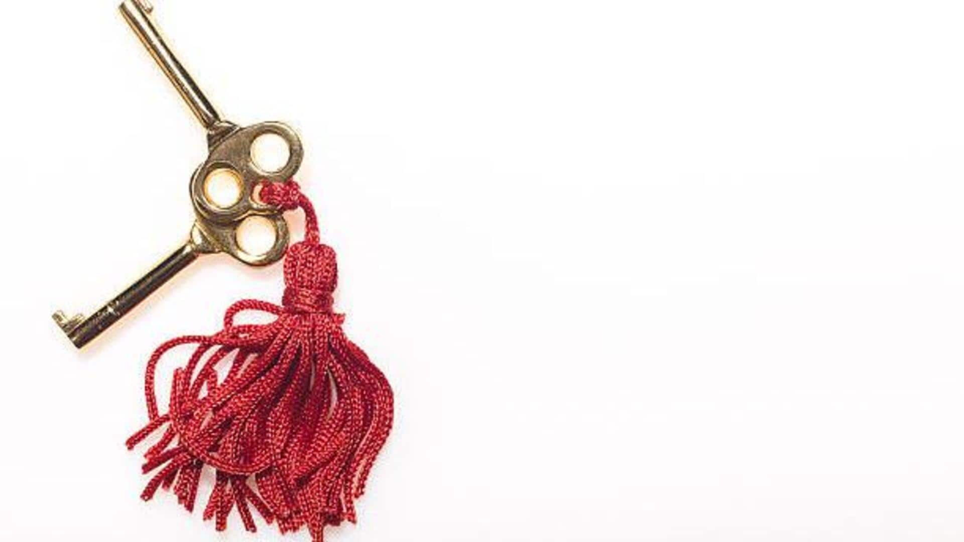 How to create stylish tassel keychains 