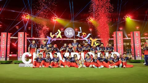 Listing teams with multiple titles in IPL history