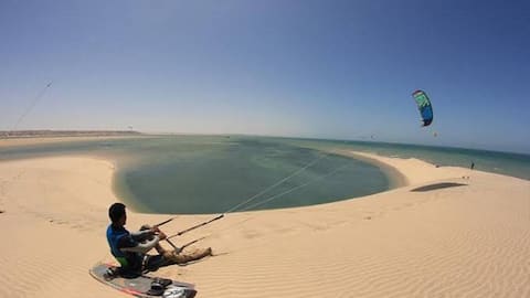 How to prepare for kitesurfing in the Sahara