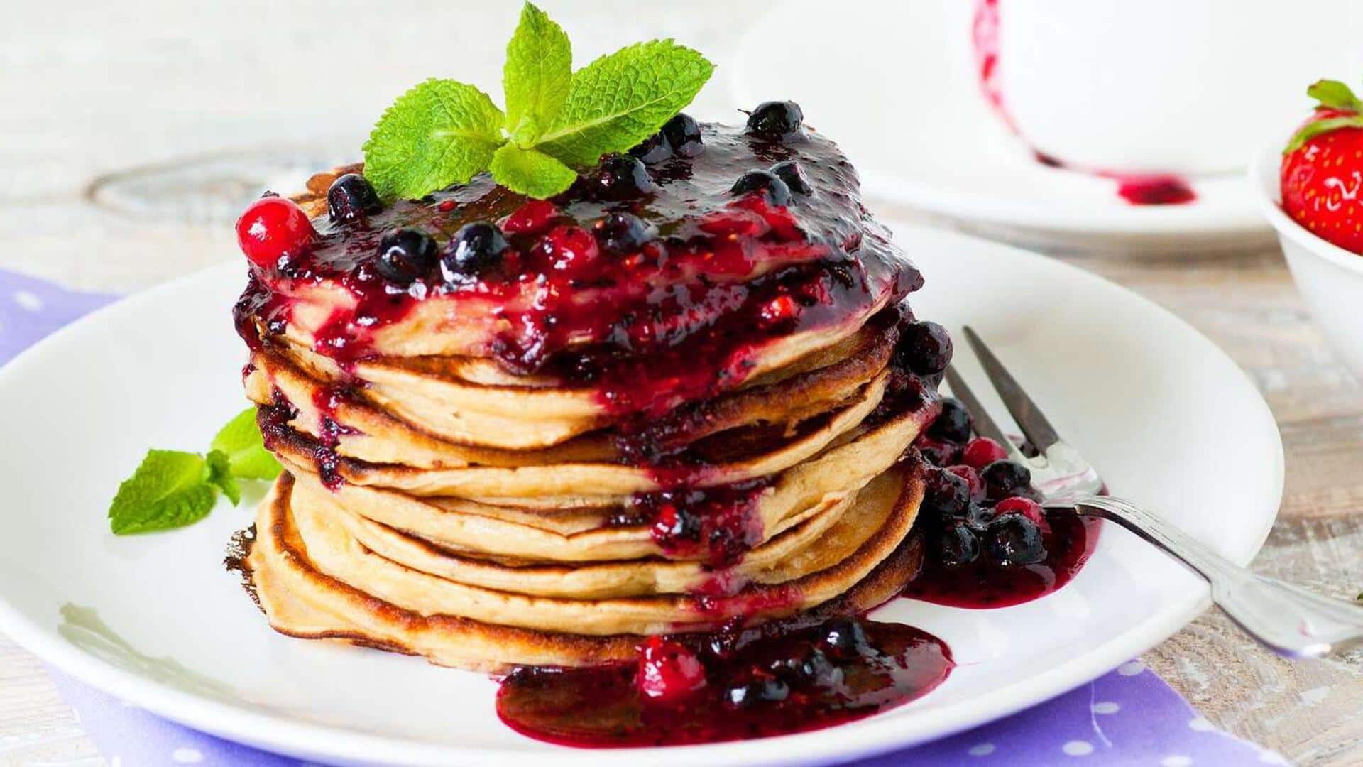 5-minute breakfasts: Oat pancakes and fruit compote 5-minute breakfasts: Oat pancakes and fruit compote