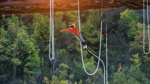 Bungee swinging: An adventure you will never forget 