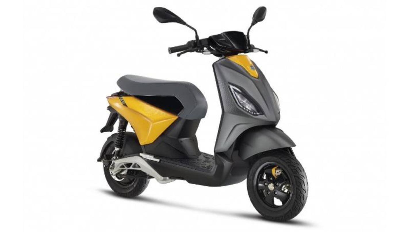 It has a digital instrument console with ambient light sensor It has a digital instrument console with ambient light sensor