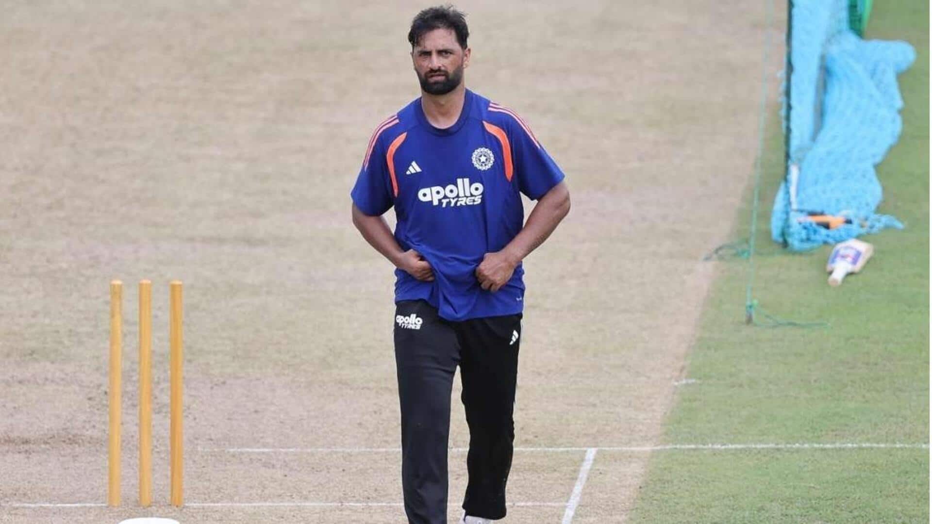 County Championship: Auqib Nabi signs short-term deal with Surrey