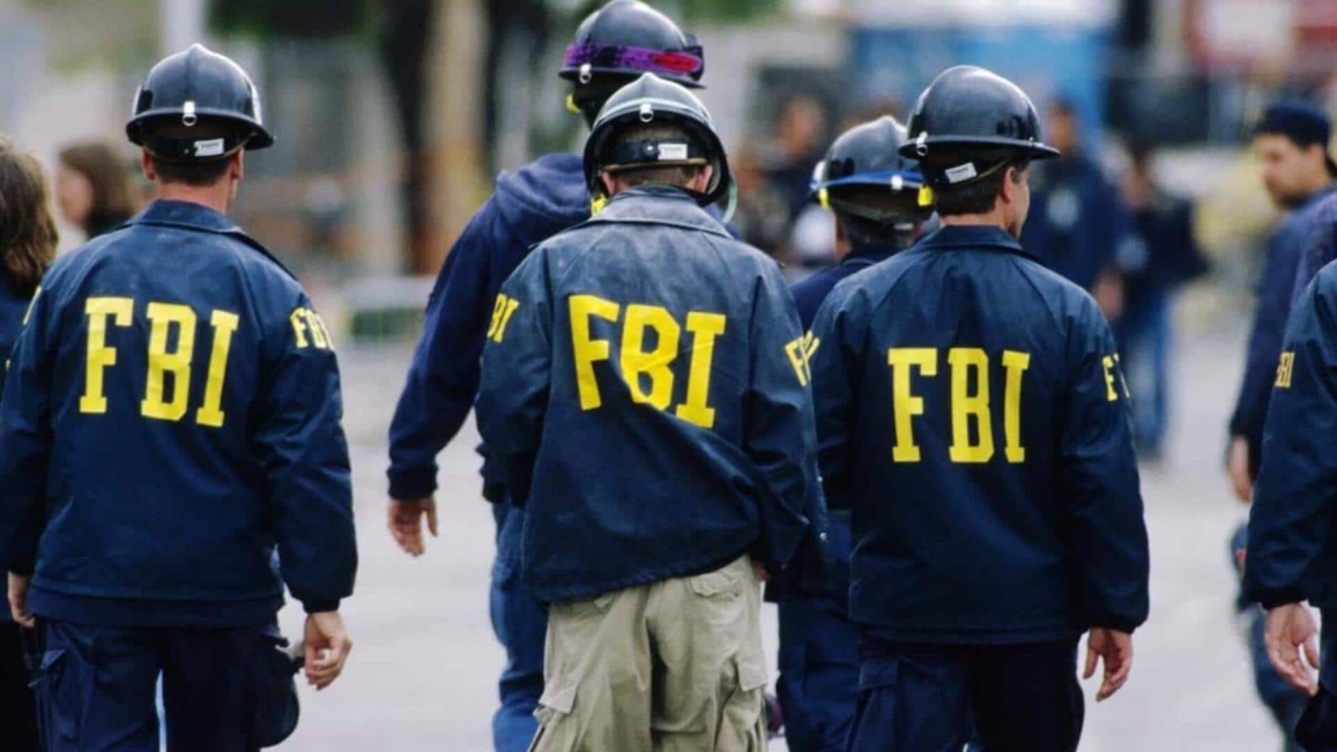 FBI testing employees' loyalty to Trump appointees using lie detectors FBI testing employees' loyalty to Trump appointees using lie detectors